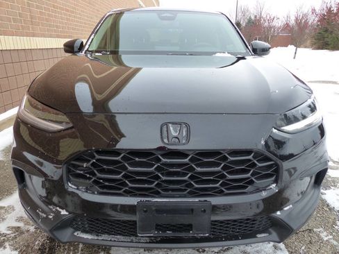Used 2025 Honda HR-V LX image 11