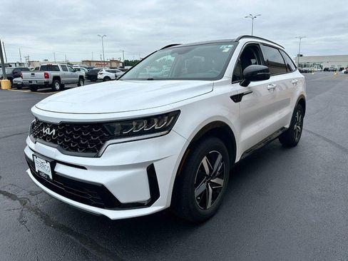 Used 2022 Kia Sorento S w/ Panoramic Sunroof Package FWD image 9