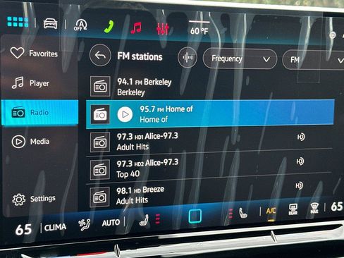 New 2026 Volkswagen Tiguan SE R-Line AWD/4WD image 17