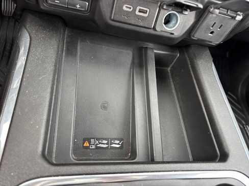 Used 2023 GMC Sierra 2500 AT4 w/ AT4 Premium Plus Package AWD/4WD image 44