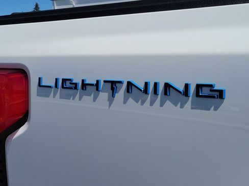 Used 2025 Ford F150 Lightning Lariat AWD/4WD image 7