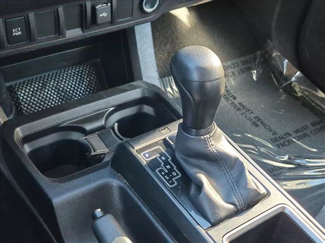Used 2022 Toyota Tacoma SR AWD/4WD image 11
