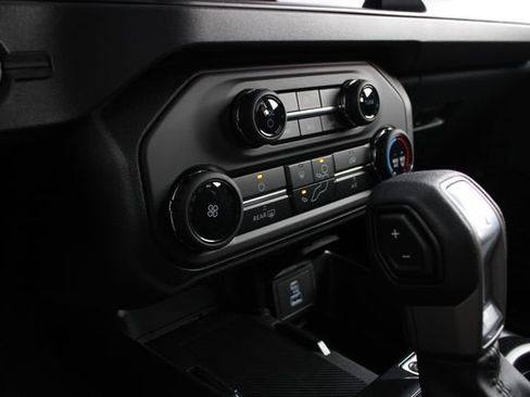 New 2025 Ford Bronco 4-Door AWD/4WD image 15