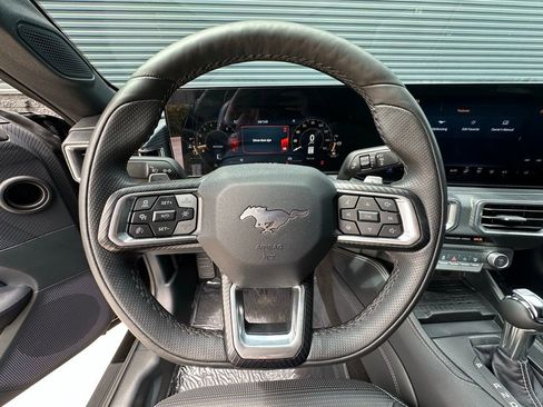 Used 2024 Ford Mustang GT Premium image 18