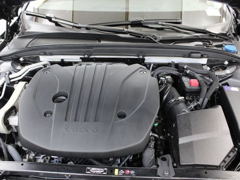 Used 2024 Volvo S60 B5 Plus AWD/4WD image 34