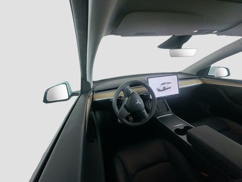 Used 2023 Tesla Model Y Performance AWD/4WD image 17