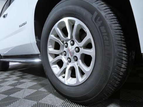 Used 2016 GMC Yukon SLT w/ HD Trailering Package AWD/4WD image 2