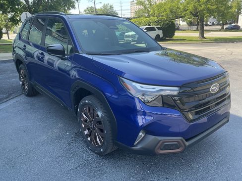 New 2026 Subaru Forester Touring AWD/4WD image 2