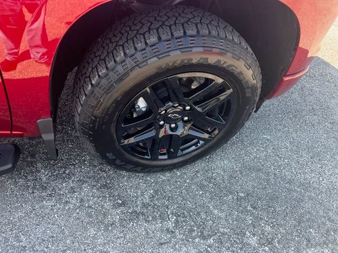 Used 2025 Chevrolet Silverado 1500 RST image 30