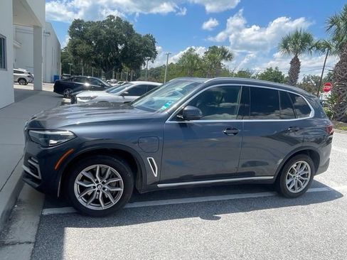 Used 2021 BMW X5 xDrive45e w/ Premium Package 2 AWD/4WD image 3
