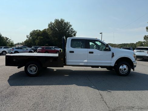 Used 2018 Ford F350 XL w/ Power Equipment Group image 7