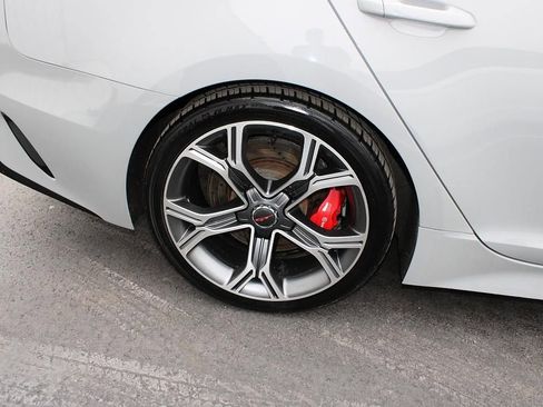 Used 2018 Kia Stinger GT AWD/4WD image 10