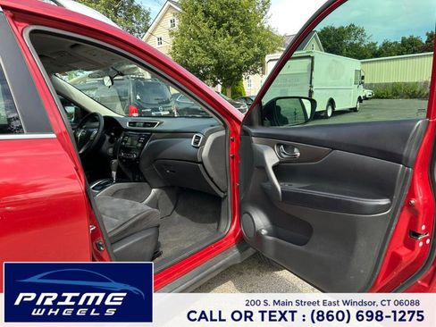 Used 2014 Nissan Rogue SV image 13