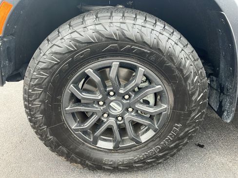 Used 2025 Ford Ranger Raptor AWD/4WD image 13