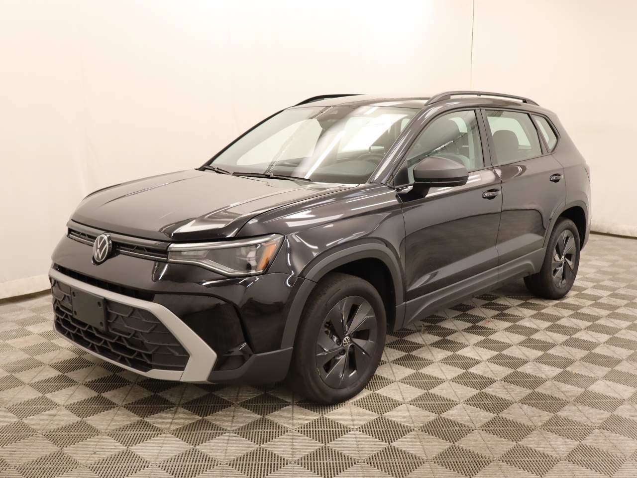 Used 2025 Volkswagen Taos S FWD image 1