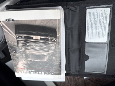 Used 2017 Ford F250 Lariat w/ Chrome Package image 27