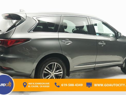 Used 2020 INFINITI QX60 Luxe w/ Essential Package FWD image 6