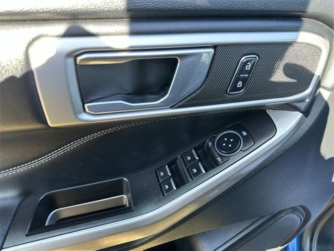 Used 2023 Ford Explorer XLT w/ Equipment Group 202A image 13