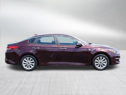 Used 2016 Kia Optima LX w/ Option Group 014 FWD image 8