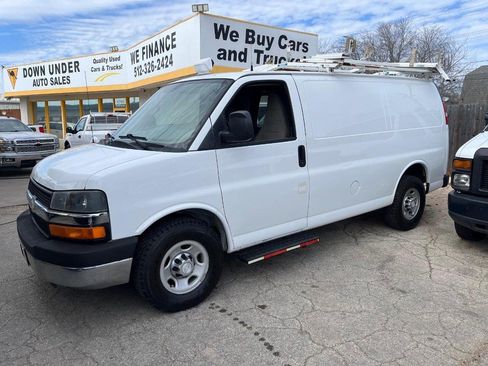 Used 2016 Chevrolet Express 2500 RWD 2500 135" image 3