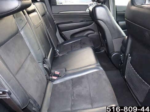 Used 2019 Jeep Grand Cherokee Altitude image 25