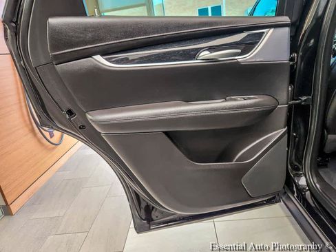 Certified 2025 Cadillac XT5 Premium Luxury w/ LPO, Floor Liner Package AWD/4WD image 22