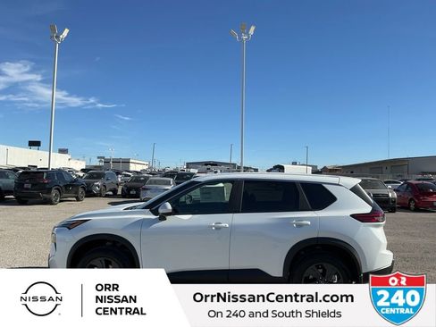 New 2026 Nissan Rogue SV FWD image 8
