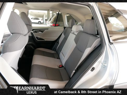 Used 2025 Toyota RAV4 XLE w/ Convenience Package image 20