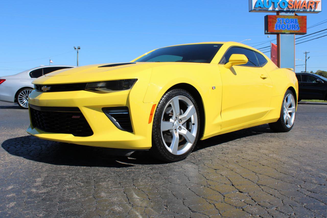 Used 2017 Chevrolet Camaro SS RWD image 14