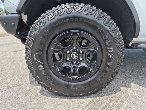 Used 2024 Ford Bronco Wildtrak AWD/4WD image 21