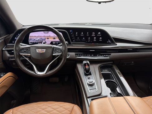 Used 2023 Cadillac Escalade ESV Premium Luxury image 14