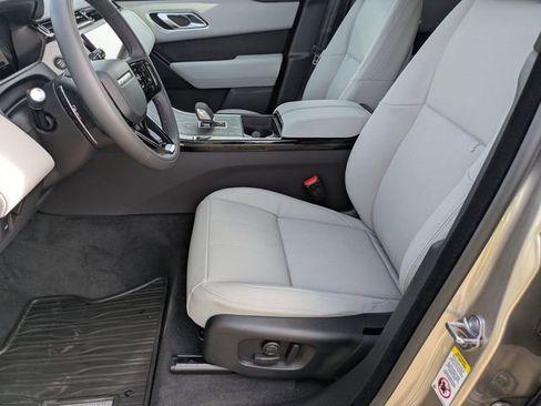 New 2026 Land Rover Range Rover Velar Dynamic SE image 12