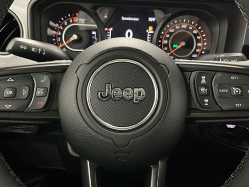 New 2026 Jeep Gladiator Sport AWD/4WD image 15