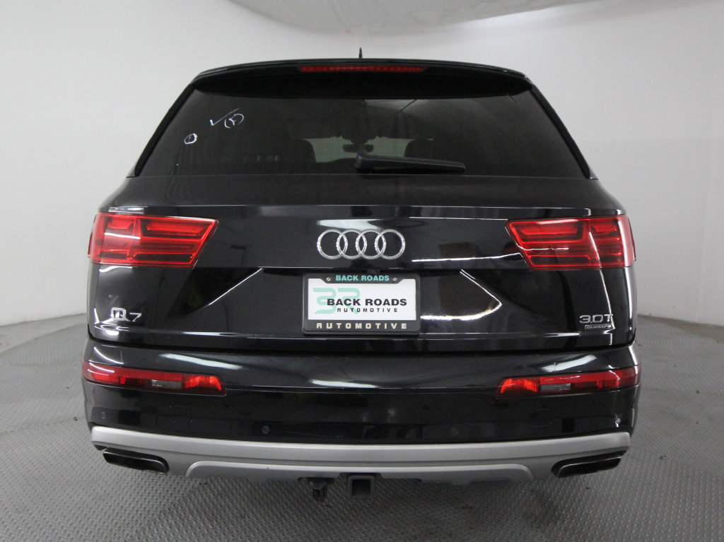 Used 2018 Audi Q7 3.0T Prestige AWD/4WD image 8