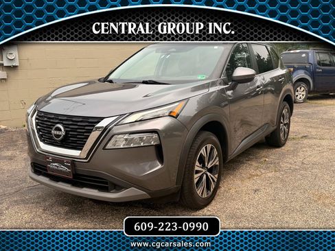 Used 2022 Nissan Rogue SV AWD/4WD image 1
