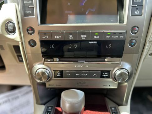 Used 2014 Lexus GX 460 Luxury w/ Driver Support Package AWD/4WD image 44