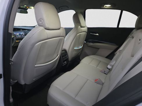 Certified 2023 Cadillac XT4 Luxury w/ Cold Weather Package image 16