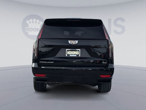 Used 2023 Cadillac Escalade Sport image 5