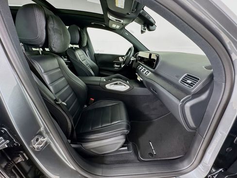 New 2026 Mercedes-Benz GLS 450 4MATIC image 32