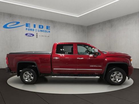 Used 2019 GMC Sierra 3500 Denali w/ Duramax Plus Package image 5