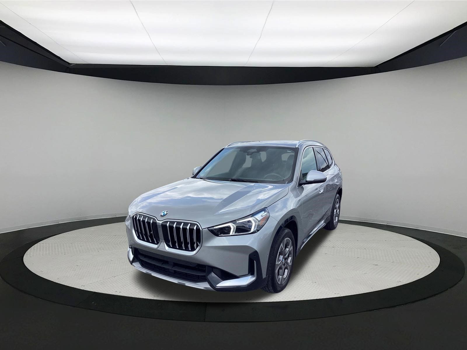 Used 2024 BMW X1 xDrive28i AWD/4WD image 4