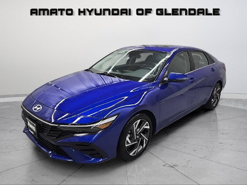 Certified 2025 Hyundai Elantra Limited FWD image 1