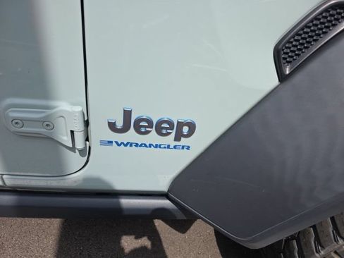 Used 2023 Jeep Wrangler Unlimited w/ Cold Weather Group AWD/4WD image 6