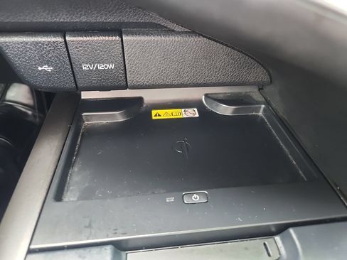 Used 2022 Toyota Camry SE w/ Audio Upgrade Package FWD image 26