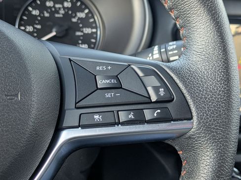 Used 2024 Nissan Kicks SR image 15