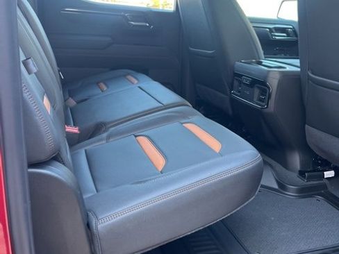 Used 2025 GMC Sierra 1500 AT4 w/ AT4 Premium Package image 9