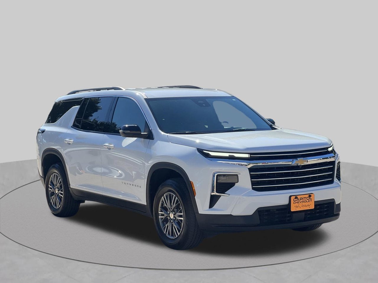 Used 2026 Chevrolet Traverse LT FWD image 7