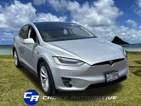 Used 2016 Tesla Model X 75D image 9