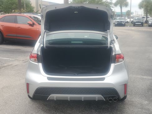 Used 2021 Toyota Corolla SE w/ SE Premium Package FWD image 9