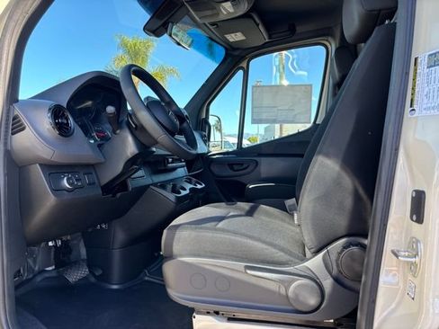 Used 2026 Mercedes-Benz Sprinter 2500 image 14